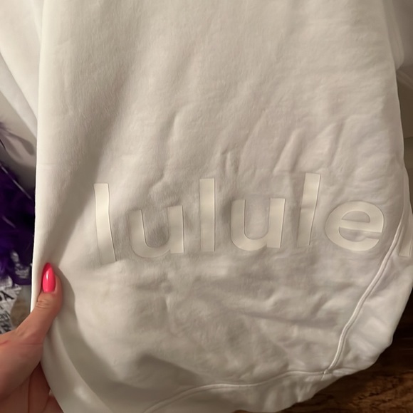 Lululemon White Crew Neck - Picture 2 of 5